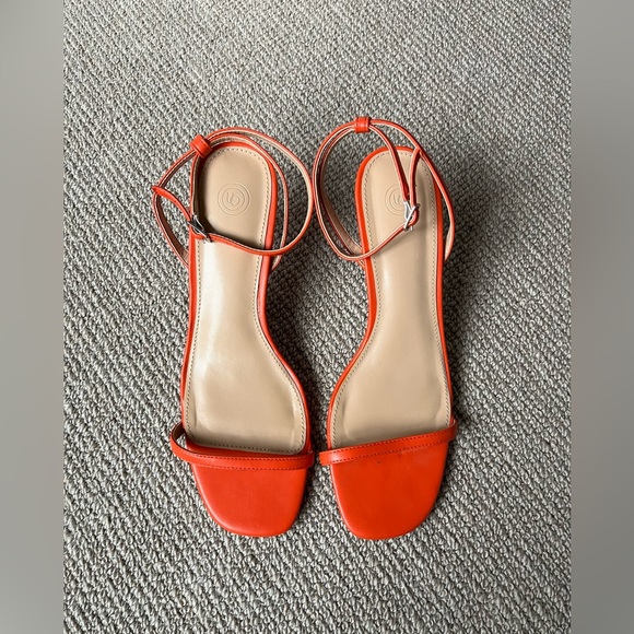 URBAN OUTFITTERS Orange Strappy Short Heels - Picture 2 of 3